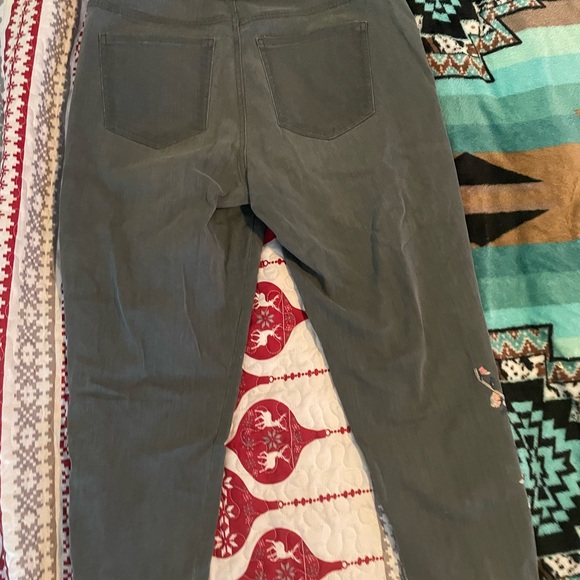 Lane Bryant Floral Embroidered jeans - Picture 8 of 8